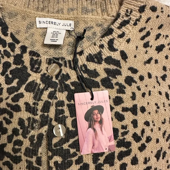 NWT- Leopard Print Cardigan - Picture 1 of 7